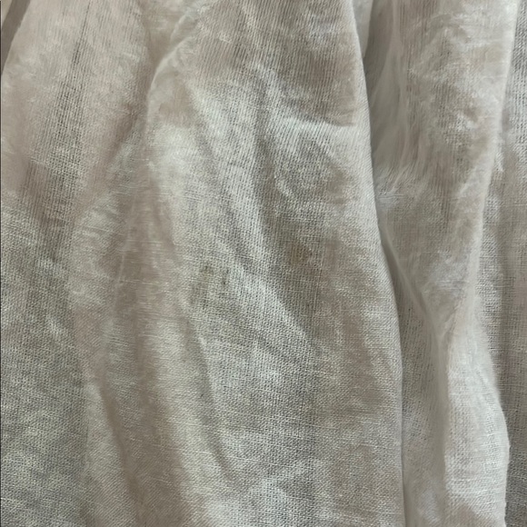 Nikolia White Top - Picture 13 of 13